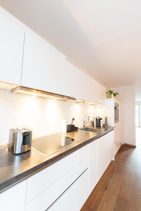 -Zentrale Wohnung-Balkon-Desingerkueche- Bielefeld Exteriér fotografie