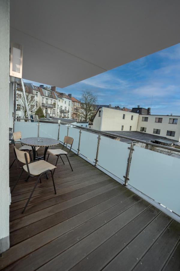 -Zentrale Wohnung-Balkon-Desingerkueche- Bielefeld Exteriér fotografie